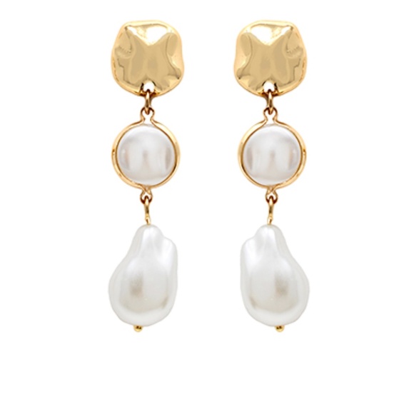 Baroque Pearl Drop Earrings - Picture 1 of 1